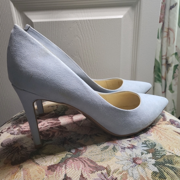 Nine West Baby Blue Velvet Heels Size 